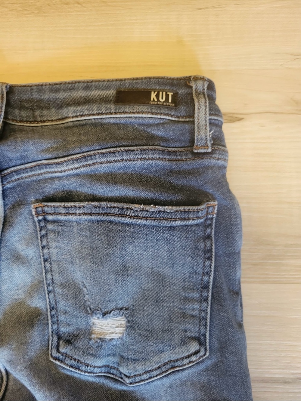 Kut from the Kloth Women’s Denim Cropped Jeans - Picture 12 of 13
